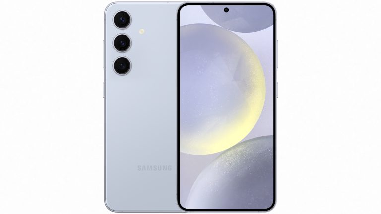 Ein Samsung Galaxy S24 in Sapphire Blue auf weißem Grund.