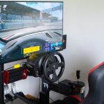 Blick auf ein Sim-Racing-Rig von Trak Racer.