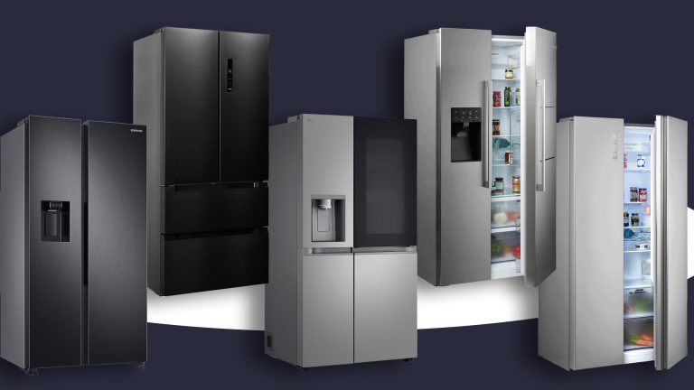 Fünf Side-by-Side-Kühlschränke von Samsung, Hanseatic, LG, Bosch und Hisense.