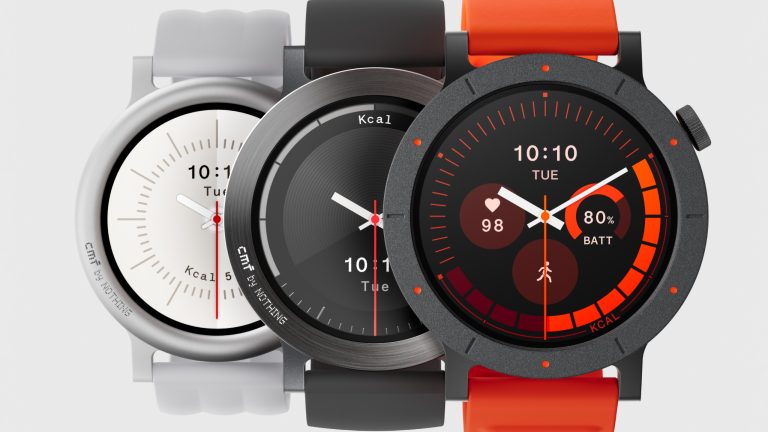 Die drei Versionen der CMF Watch 3 Pro nebeneinander.