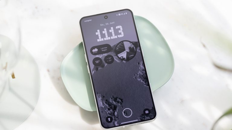 Blick auf den Sperrbildschirm bei einem Nothing Phone (3).