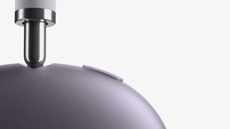 Detailansicht der Oberkante einer Ohrmuschel bei einem AirPods Max 2.