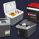 Bild von vier elektronischen K&uuml;hlboxen als Freisteller vor blauem Grund.